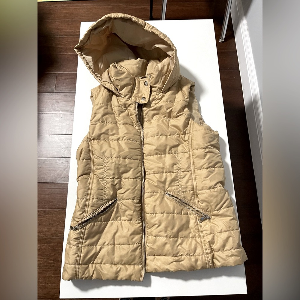 New York & Company hooded vest